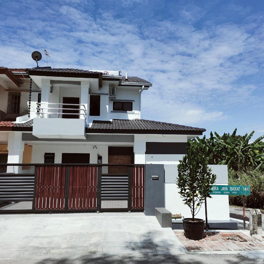 איפוה Just Austin Guesthouse מראה חיצוני תמונה